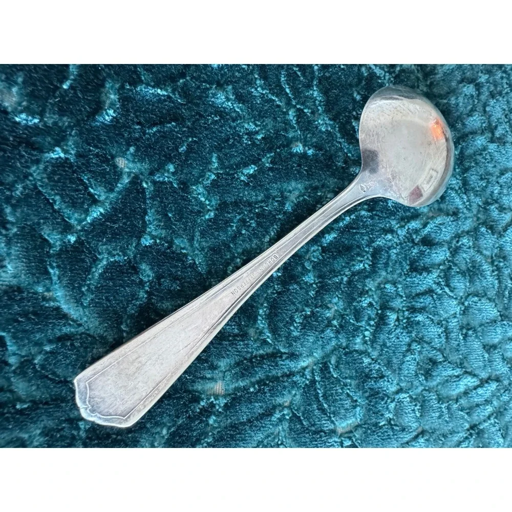 6 Vintage Gordon's Jefferson Silverplate Hotel Soup Spoons Restaurant Ware